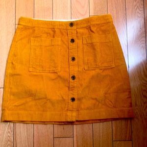 Gap factory Soft corduroy skirt..